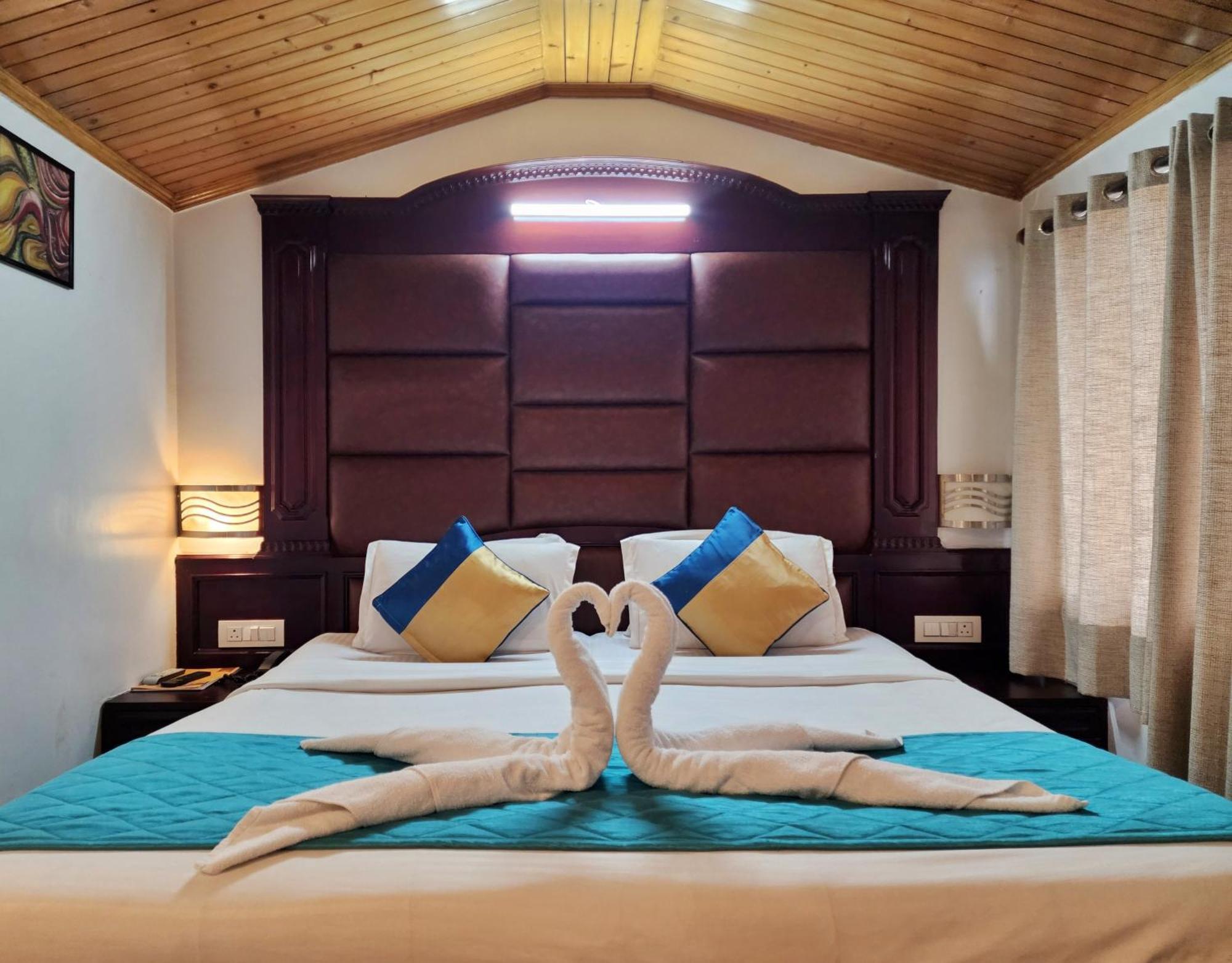 Hotel Surya Šimla Exteriér fotografie