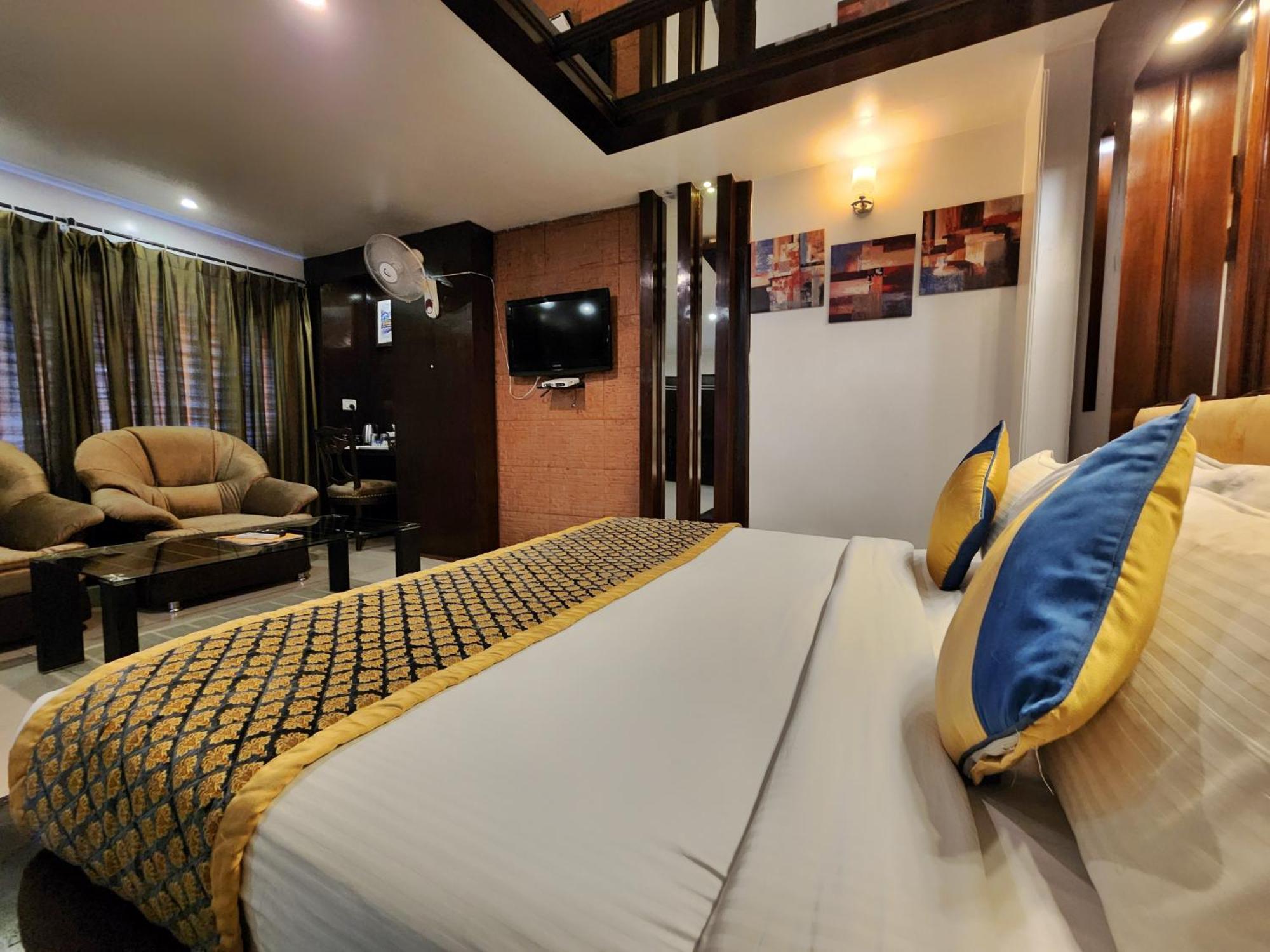 Hotel Surya Šimla Exteriér fotografie
