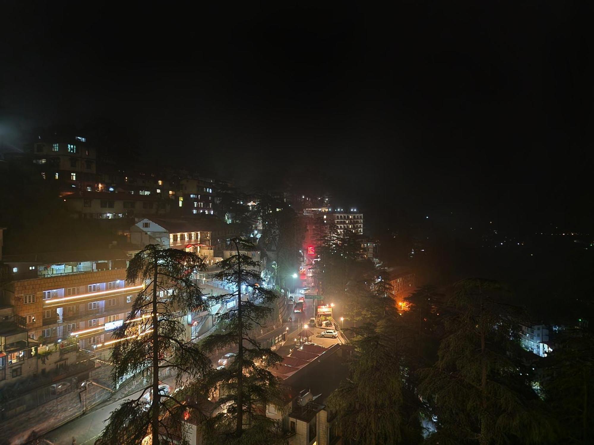 Hotel Surya Šimla Exteriér fotografie