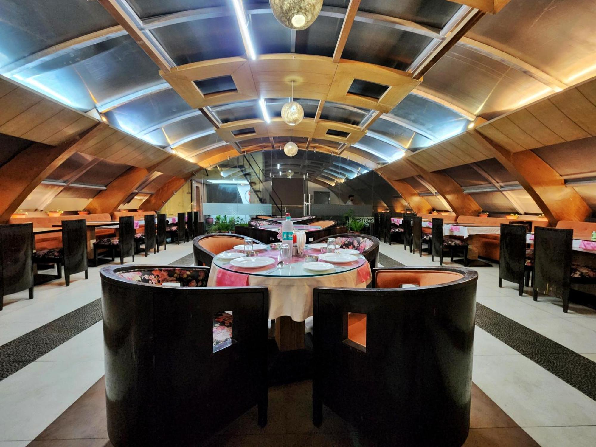 Hotel Surya Šimla Exteriér fotografie