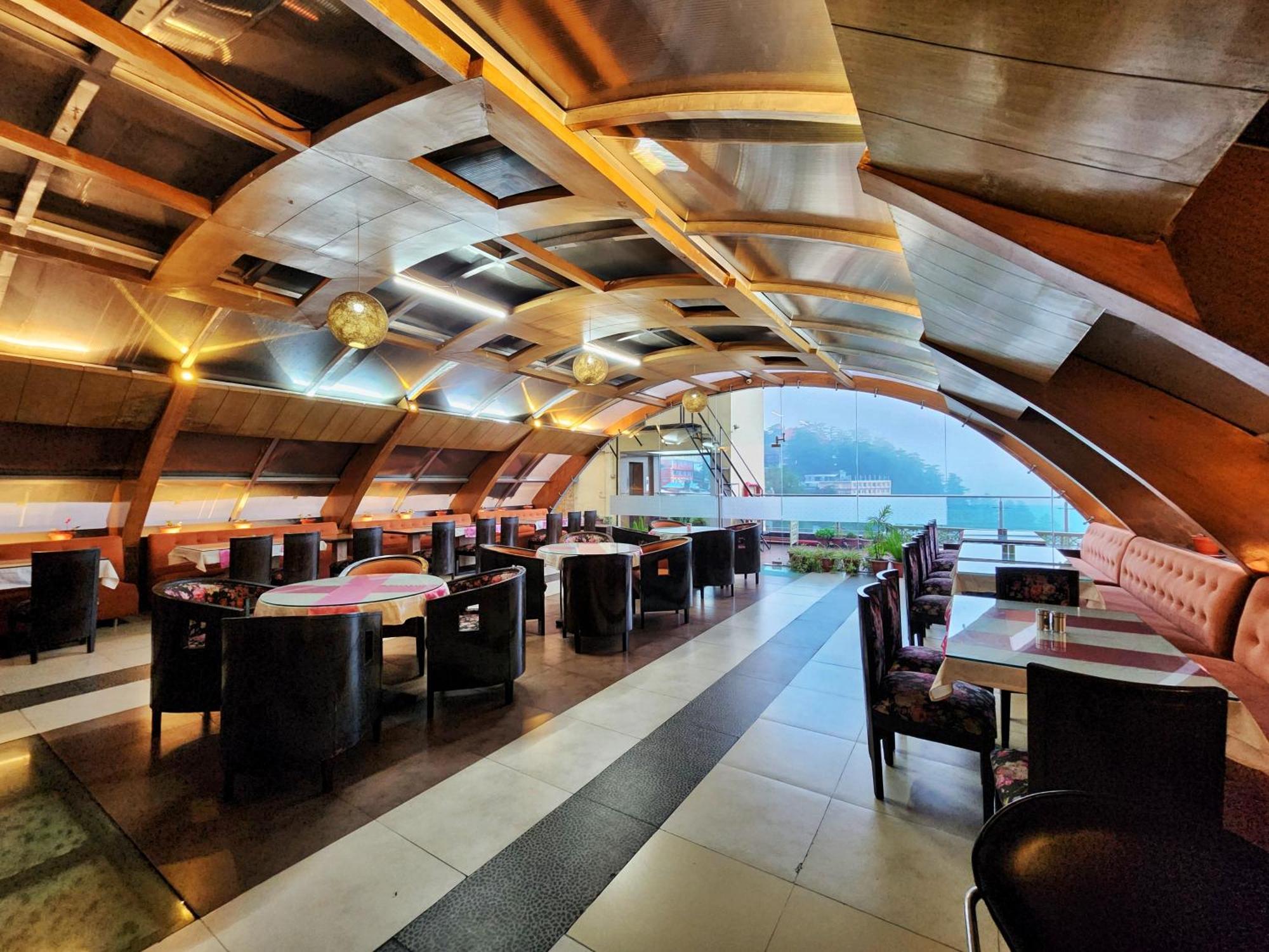 Hotel Surya Šimla Exteriér fotografie