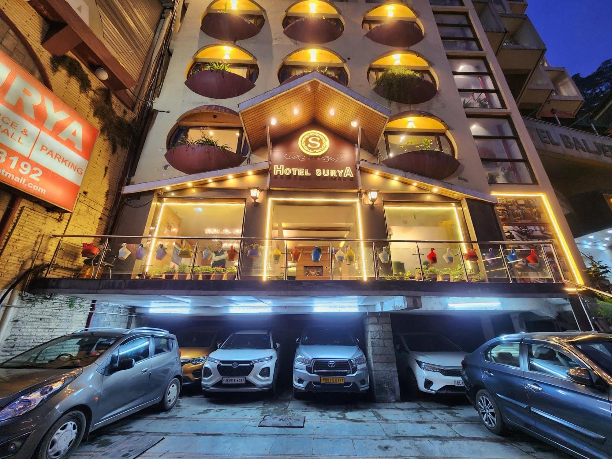 Hotel Surya Šimla Exteriér fotografie